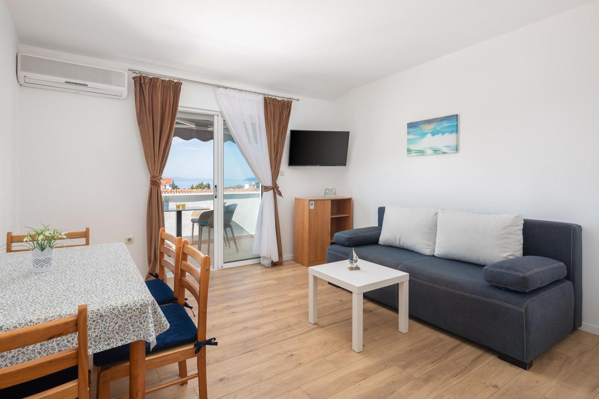 Apartments Near Central Beach With Free Parking Makarska Cameră foto